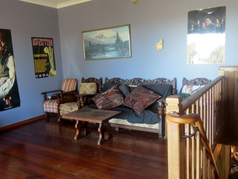 2 Chestnut Grove, Manjimup WA 6258