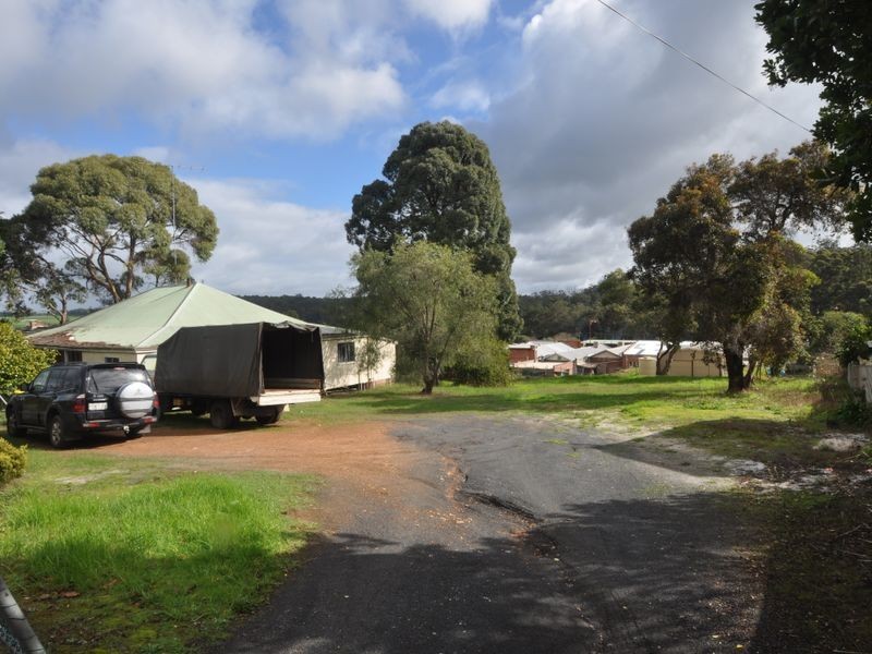 11 Guppy Street, Pemberton WA 6260