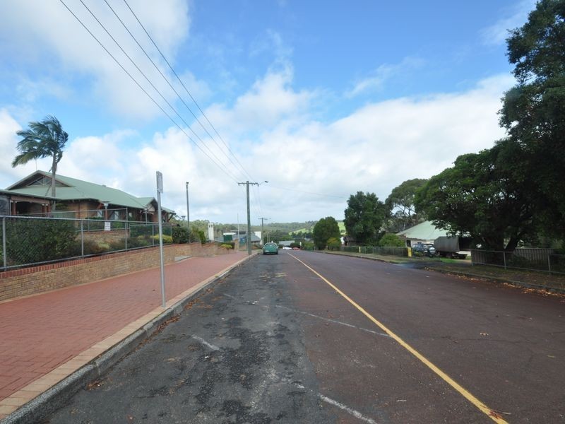 9 Guppy Street, Pemberton WA 6260