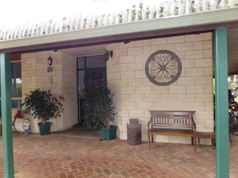 37 Woodgate Retreat, Manjimup WA 6258