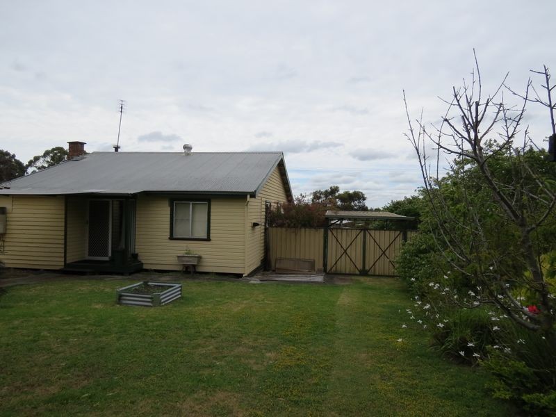 25 Edwards Street, Manjimup WA 6258