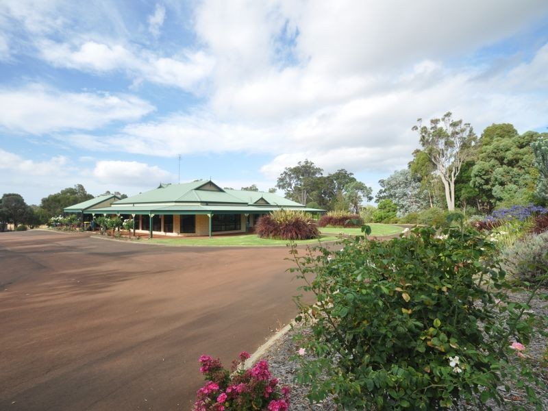 41 Manjin Drive, Manjimup WA 6258