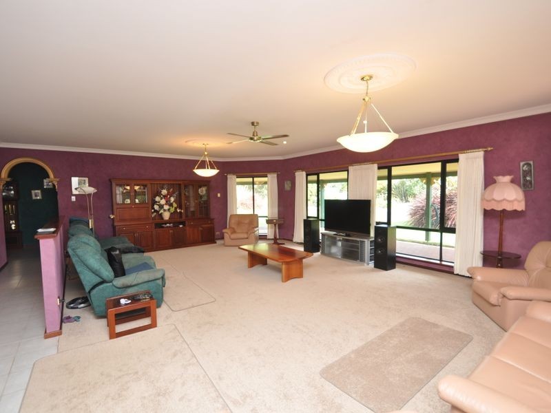 41 Manjin Drive, Manjimup WA 6258