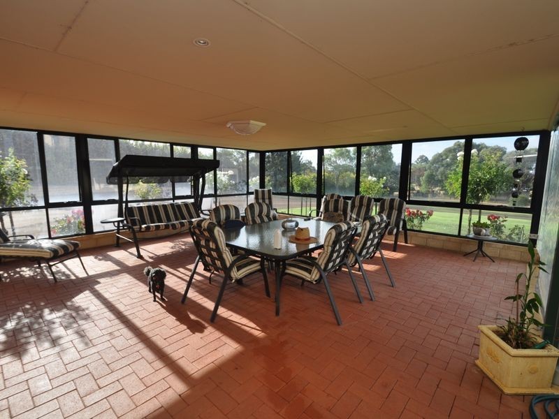 41 Manjin Drive, Manjimup WA 6258