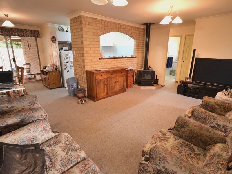 1/7 Collier Street, Manjimup WA 6258