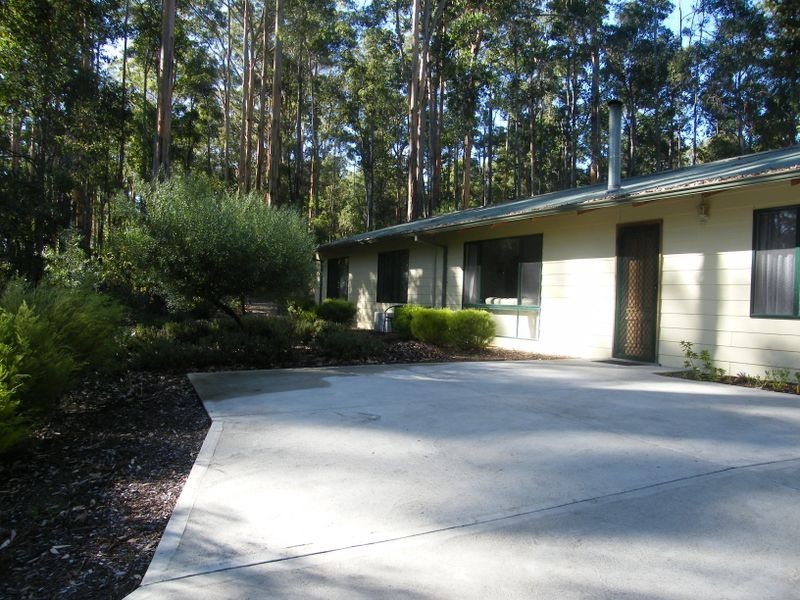 11 Titree Glen, Quinninup WA 6258