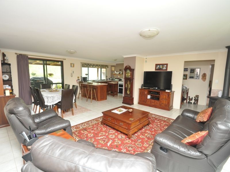 11 Titree Glen, Quinninup WA 6258