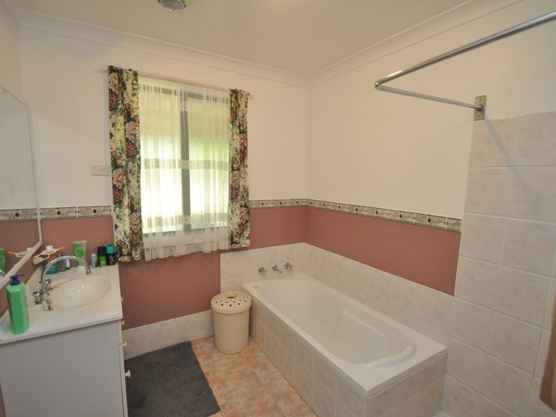 11 Titree Glen, Quinninup WA 6258