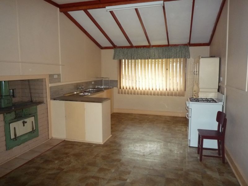 20 Guppy Street, Pemberton WA 6260