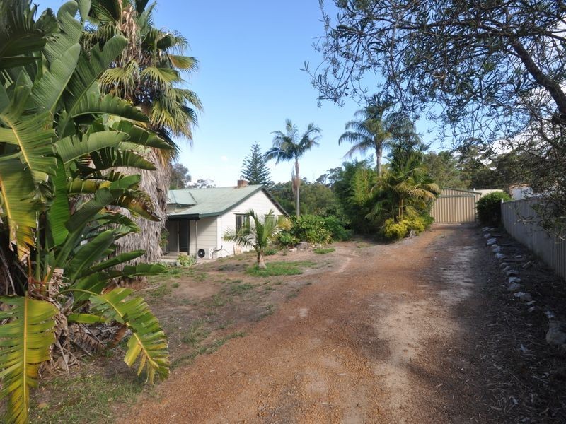 16 Forestry Glen, Pemberton WA 6260