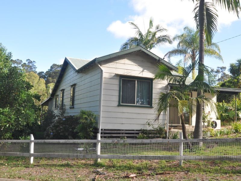 16 Forestry Glen, Pemberton WA 6260