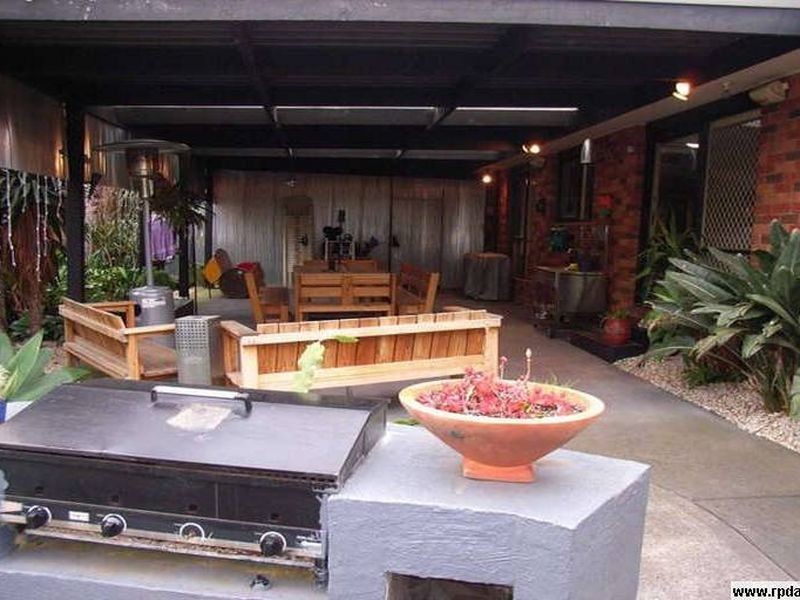 31 Azalea Avenue, Mill Park VIC 3082