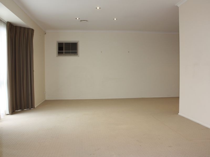 5 Bendale Court, Mill Park VIC 3082