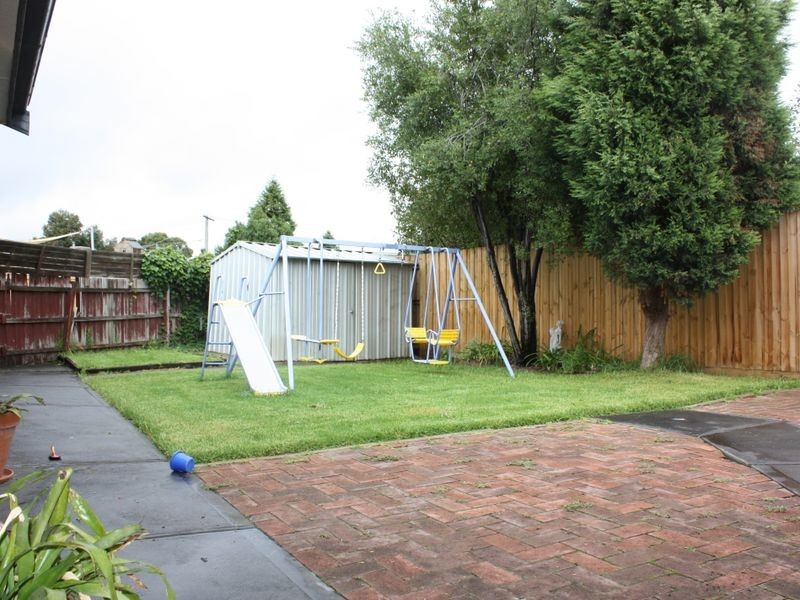 5 Bendale Court, Mill Park VIC 3082