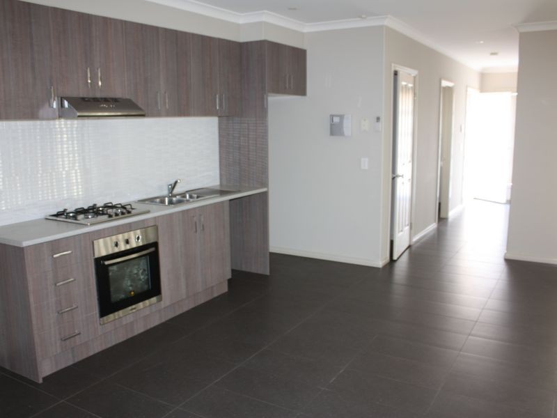 4/6 Heyington Avenue, Thomastown VIC 3074