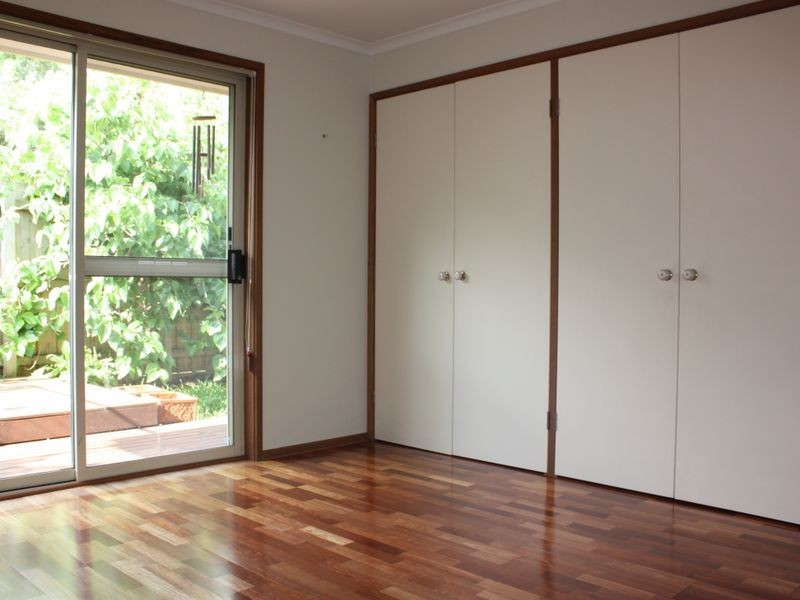 2/52 Balmoral Avenue, Bundoora VIC 3083