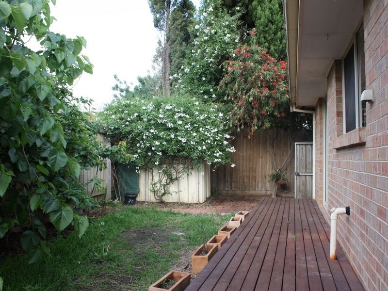 2/52 Balmoral Avenue, Bundoora VIC 3083