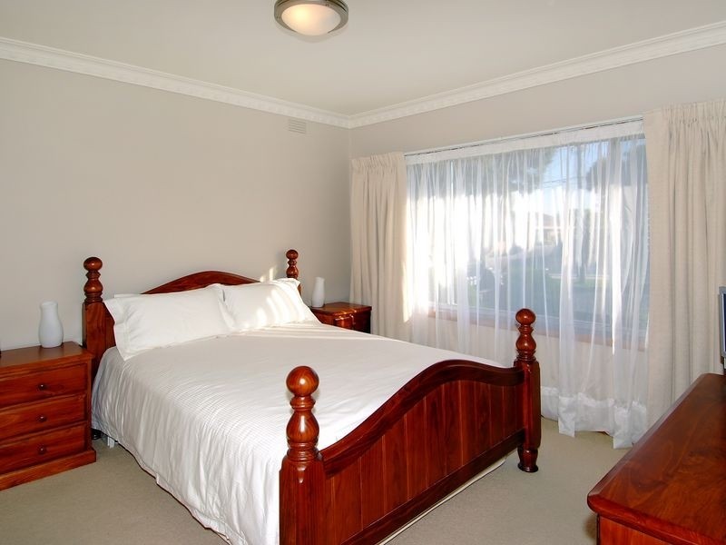 22 Lantana Avenue, Thomastown VIC 3074