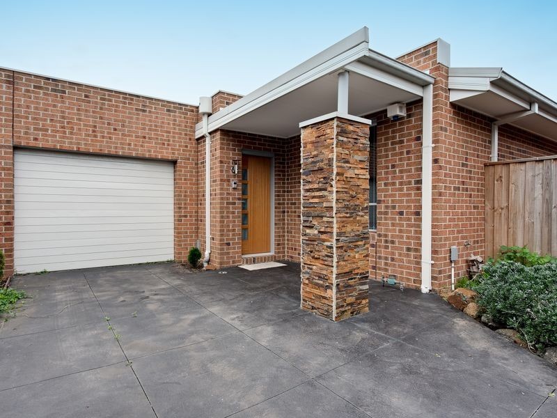 2/5 Cobb Street, South Morang VIC 3752