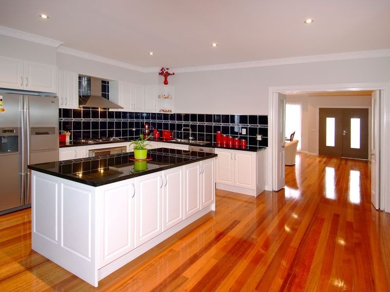 11 Hillrise Ct, Mill Park VIC 3082