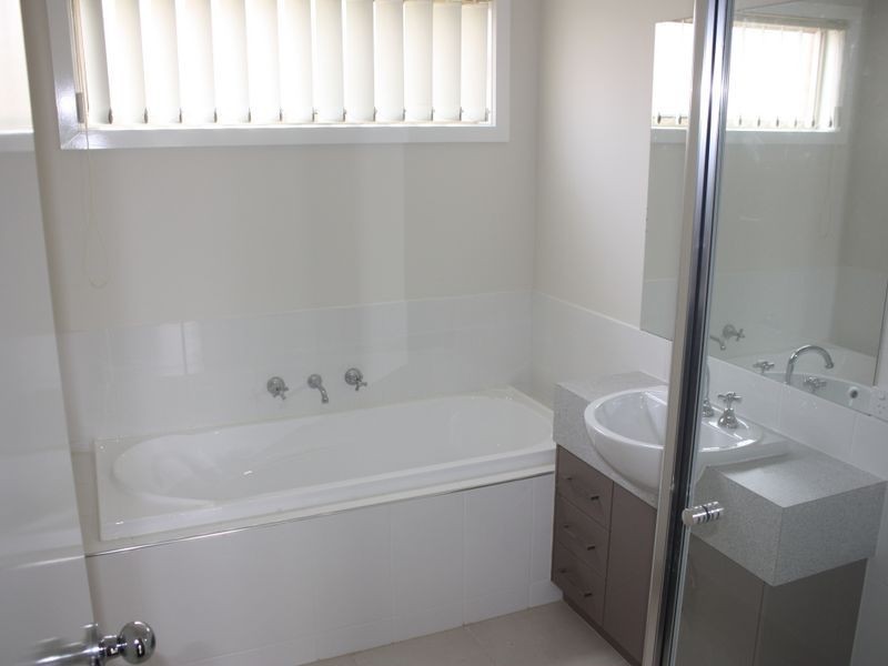 1 Tree View Terrace, South Morang VIC 3752