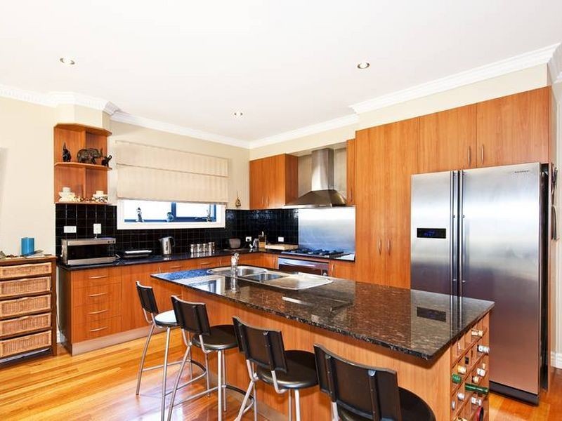 12 Shoalhaven Street, Bundoora VIC 3083
