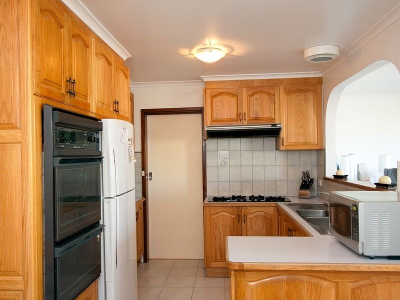 80 Bickley Avenue, Thomastown VIC 3074