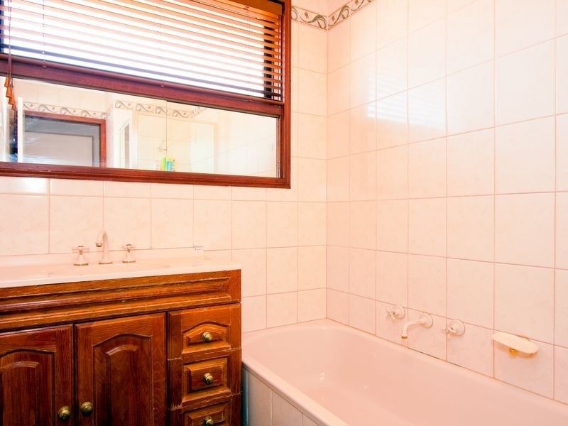 80 Bickley Avenue, Thomastown VIC 3074
