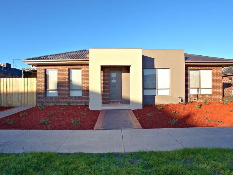 1-4/39 Ovens Circuit, Whittlesea VIC 3757