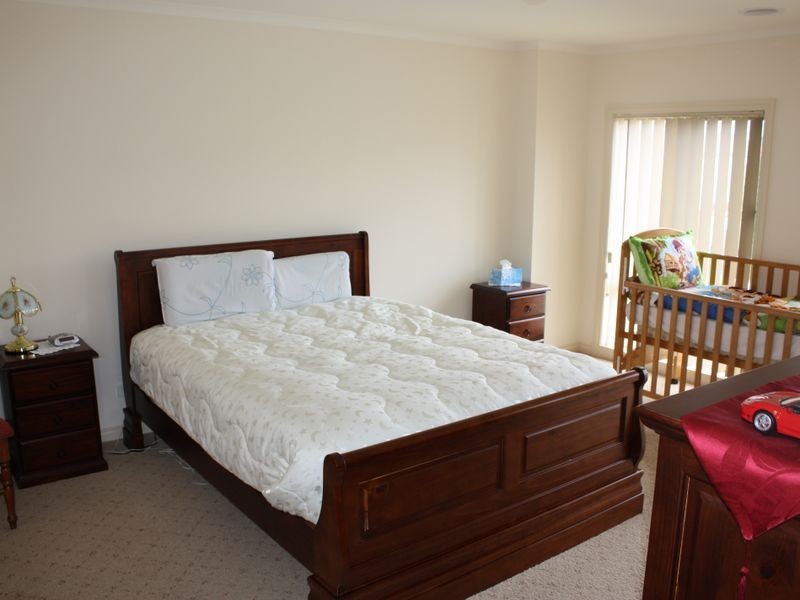 10 Elysee Avenue, South Morang VIC 3752