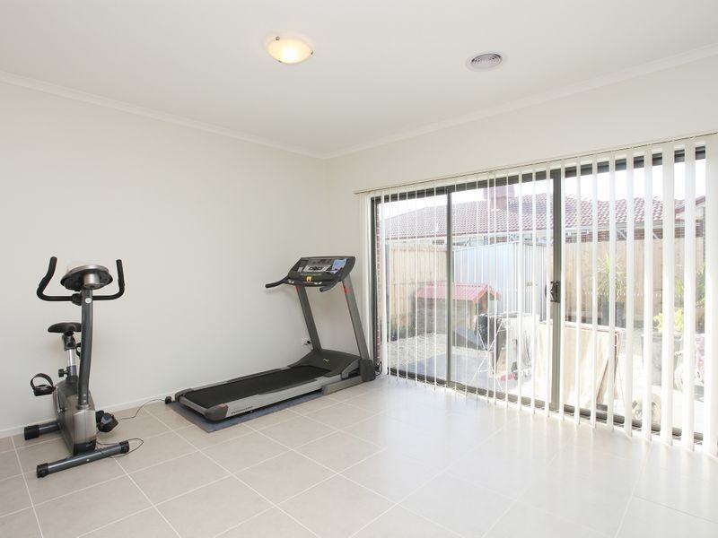 8 Monaro Way, Whittlesea VIC 3757