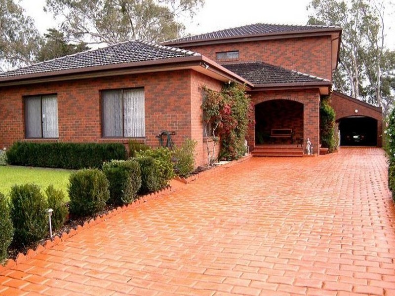 9 Mosstrooper Court, Bundoora VIC 3083