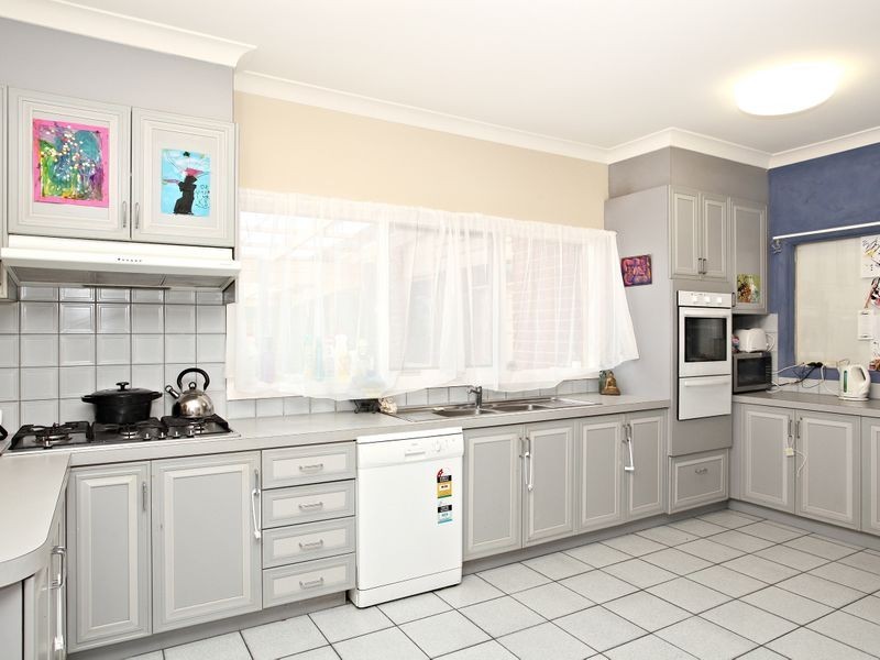 28 Charlotte Road, Mill Park VIC 3082