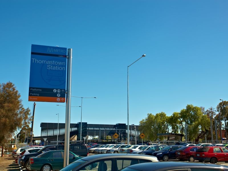 4/6 Heyington Avenue, Thomastown VIC 3074