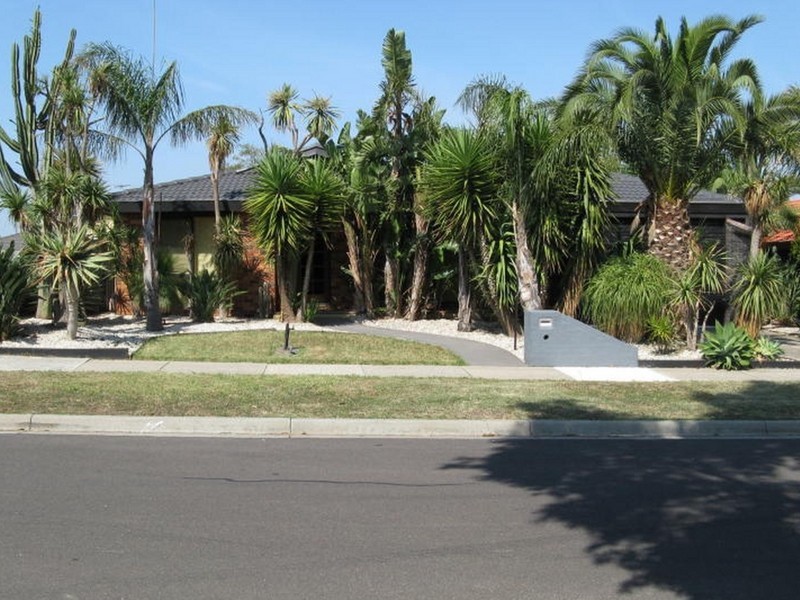 4 Alfred Court, Bundoora VIC 3083