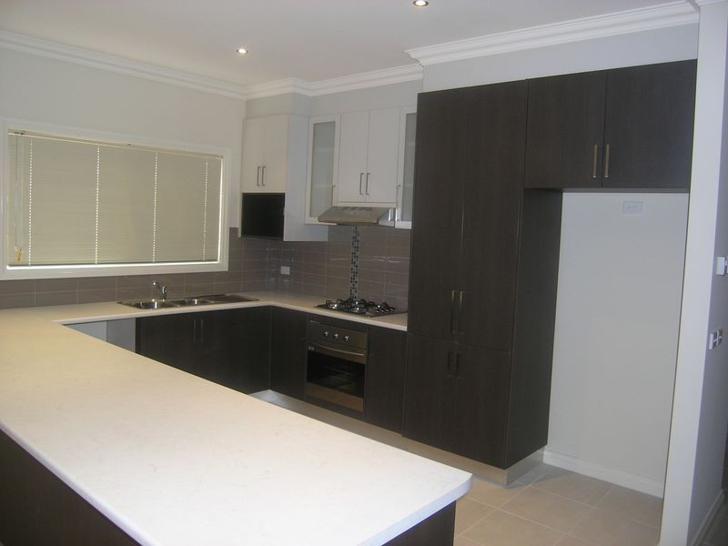 52 Tuross Crescent, South Morang VIC 3752