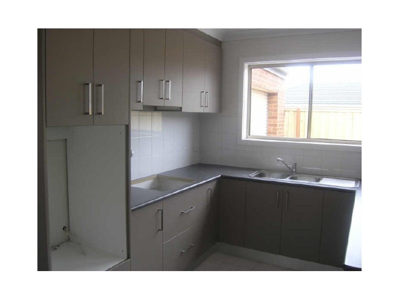 22 Mirrabucca Promenade, South Morang VIC 3752