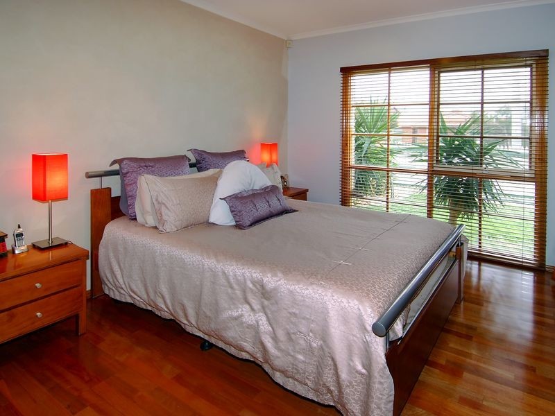 27 Romano Drive, Mill Park VIC 3082
