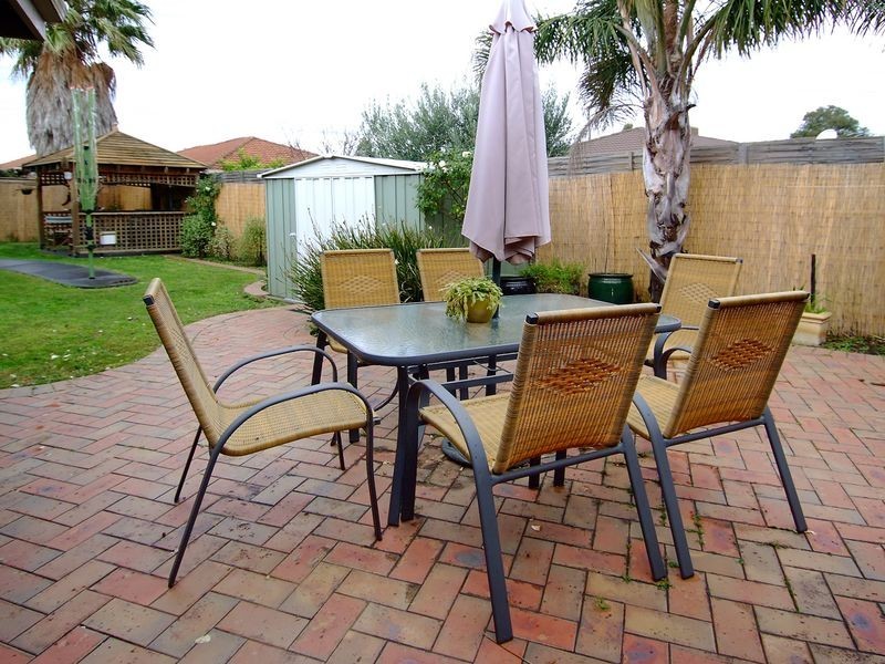 7 Nagle Court, Mill Park VIC 3082