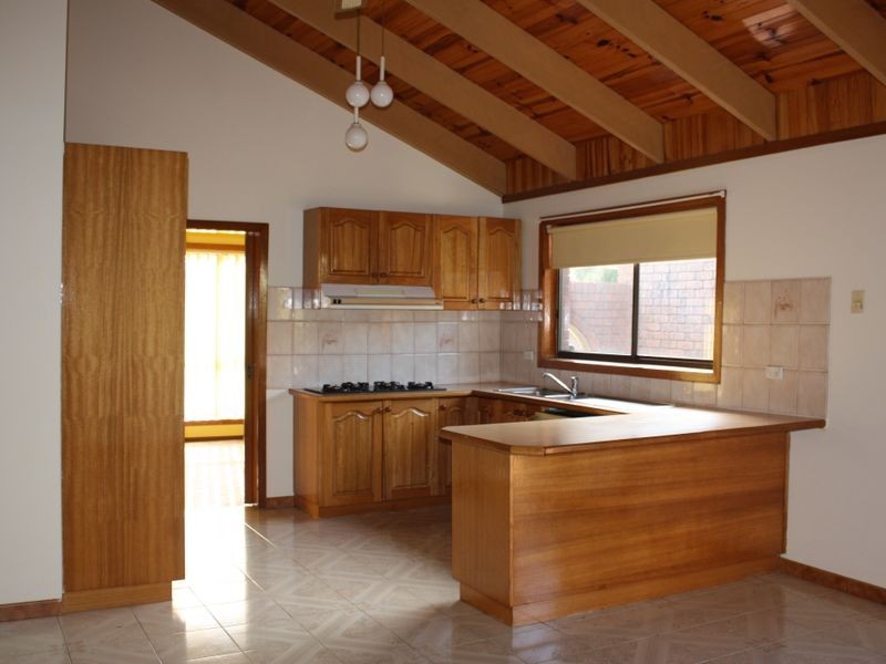 27 Azalea Avenue, Mill Park VIC 3082