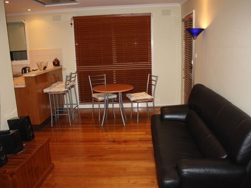 43 Kurrajong Crescent, Watsonia VIC 3087