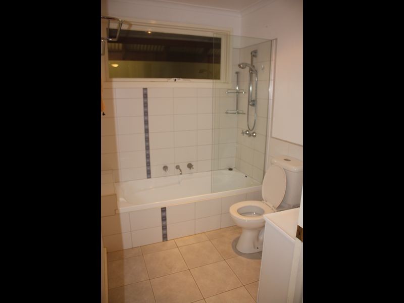 43 Kurrajong Crescent, Watsonia VIC 3087