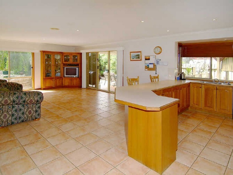 4 Montana Way, Mill Park VIC 3082