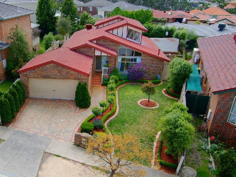 4 Montana Way, Mill Park VIC 3082