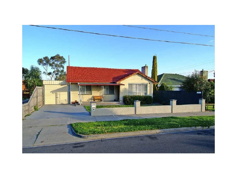 32A Lane Crescent, Reservoir VIC 3073