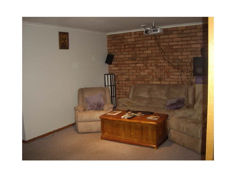 34 Strickland Avenue, Mill Park VIC 3082