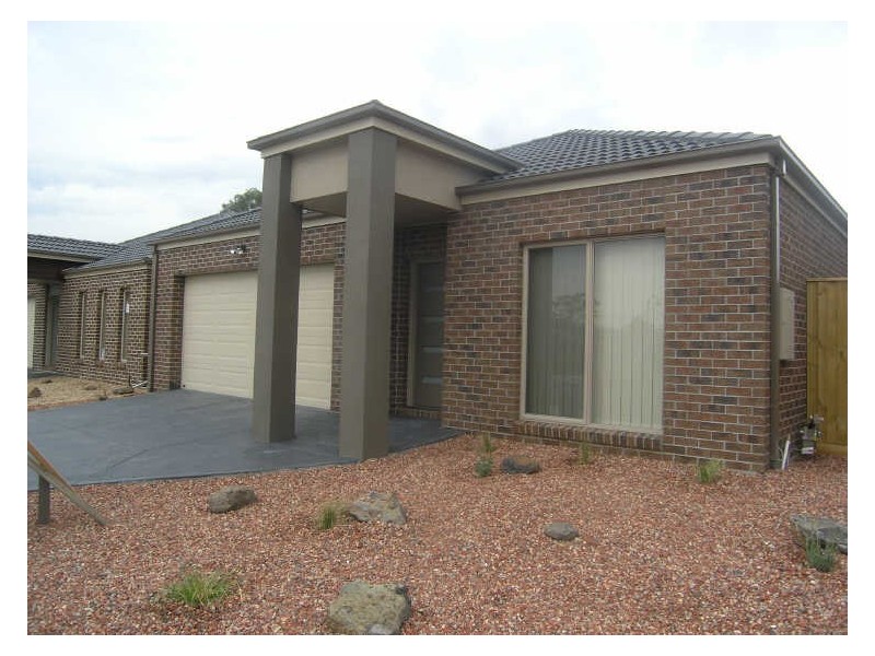 52 Tuross Crescent, South Morang VIC 3752