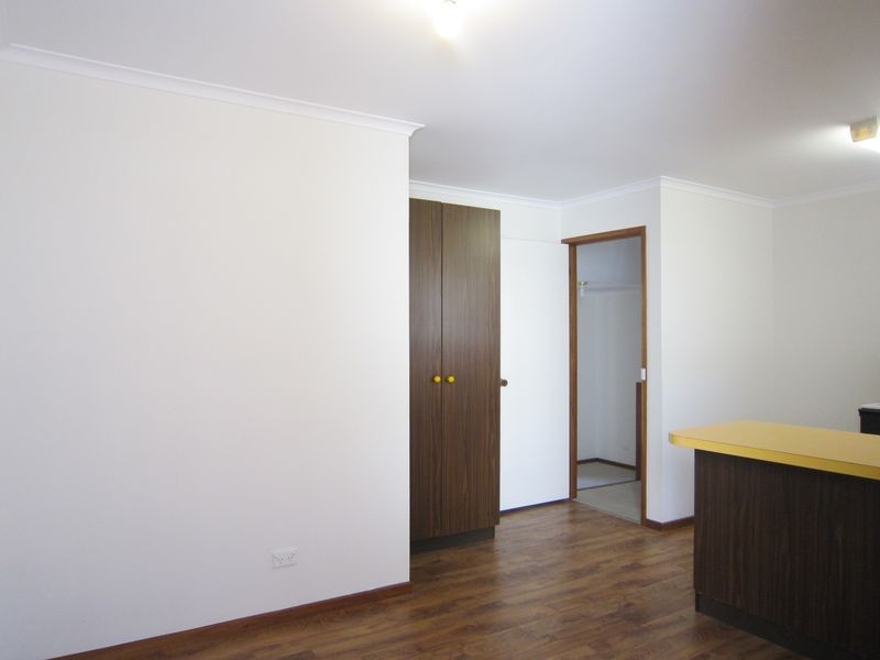 17/31 Moyes Crescent, Holt ACT 2615