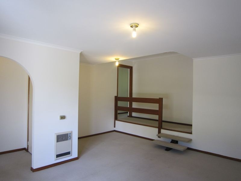 17/31 Moyes Crescent, Holt ACT 2615