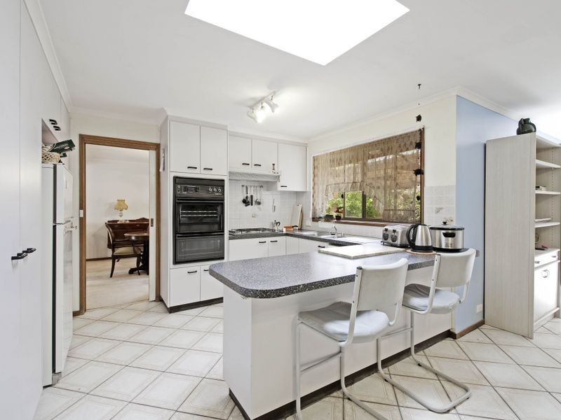 30 Ratcliffe Crescent, Florey ACT 2615